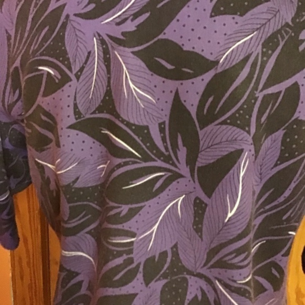 Vintage 90s bright purple leaves top - Picture 3 of 7